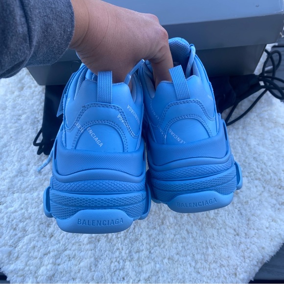 Balenciaga Triple S Logo Sneakers - Picture 5 of 5